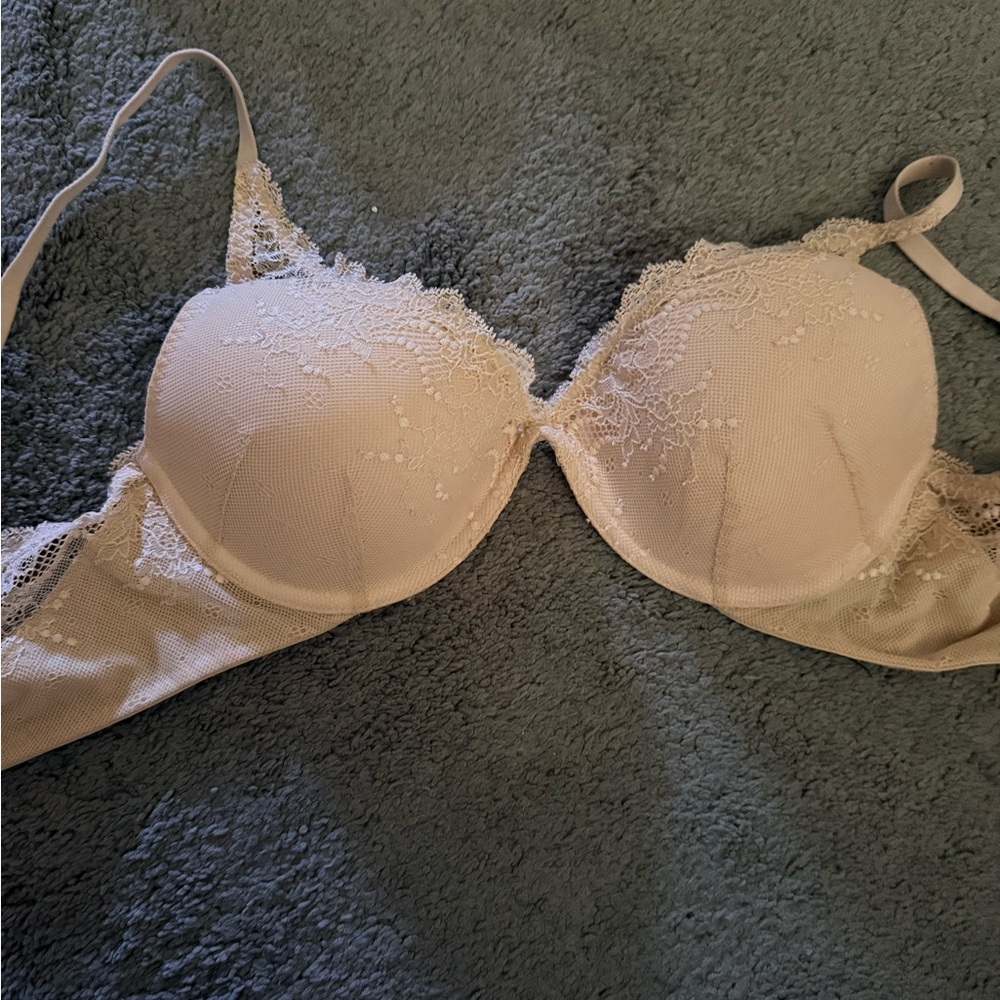 SPANX Lace-Trim Plunge Bra in Light Nude